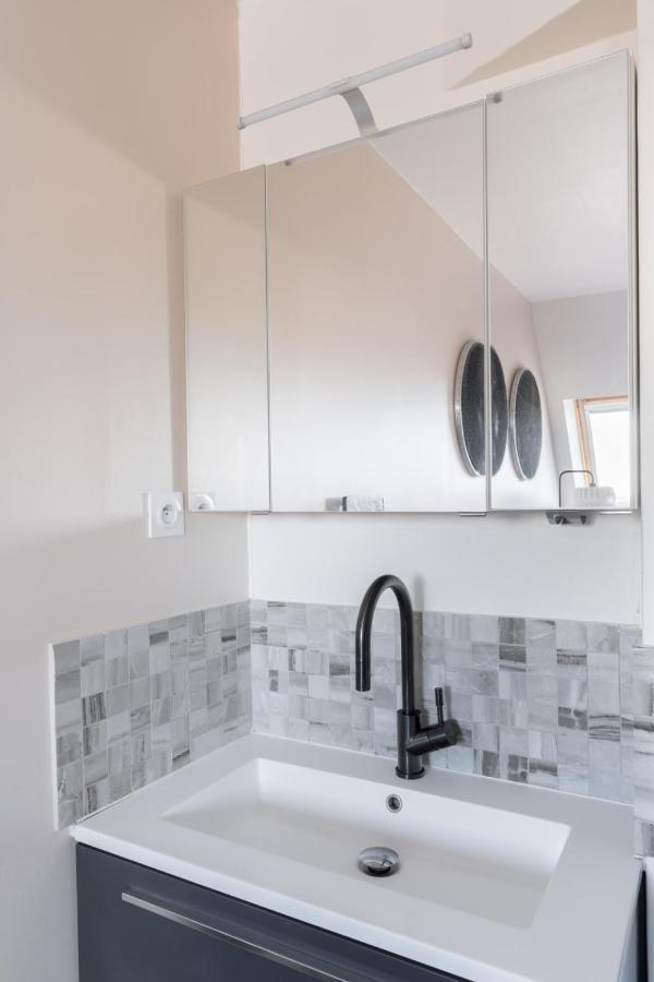 Bright And Homely 1 Bedroom Rooftop Apartment In The Marais In Παρίσι Εξωτερικό φωτογραφία